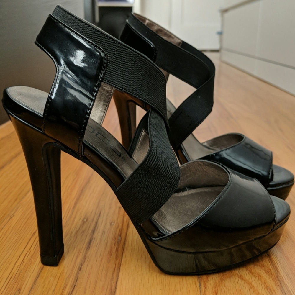 Moda Spana Black Platforms Heels Pumps 5.5